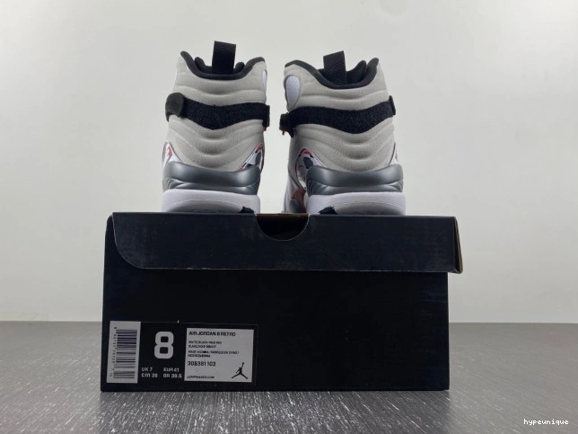 HYPE (2013) Bugs 305381-103 Bunny 8 Jordan Retro Air 0704
